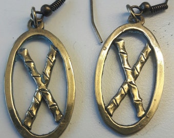 Crossed Escrima Sticks Earrings in Bronze