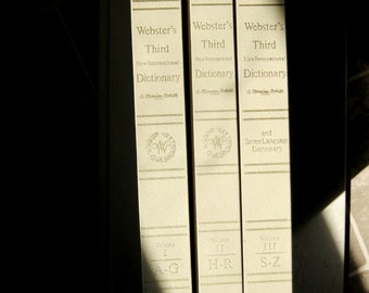 Websters Third New International Dictionary and Seven Language Dictionary, Unabridged, 3 Volume Set, 1976