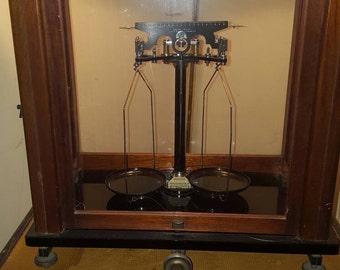 Early 20th century Baird and Tatlock Apothecary Scale in mahogany display box. Local pickup only dc md va