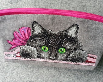 toiletry bag, utility pouch *** Cat inside ***