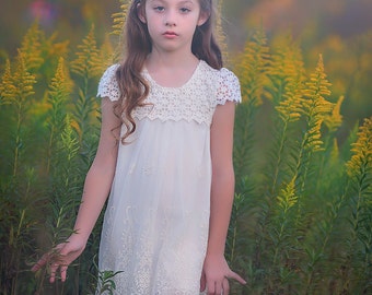 SALE Girls Ivory Lace Dress,Ivory Flower Girl Dress,Flower Girl Lace Dress, Crochet lace dress,Girls Vintage Dress,Rustic Dress, Cream Dress