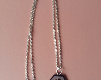 Necklace with hexagon pendants anatomic heart