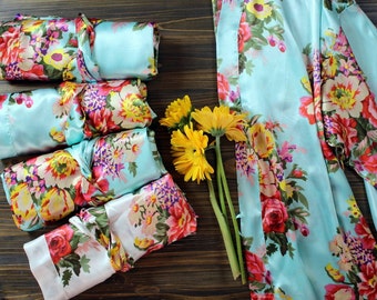 Bridesmaid Robe Set of 6 - Floral Bridesmaid Robes- Cheap Bridesmaid Robes - Set of SIX - Mother of the Bride Robe - Monogrammed Robes