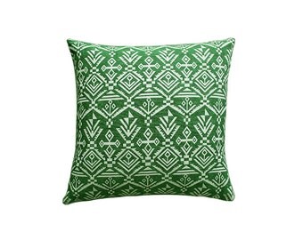 Green pillow,white pillow,pillow cover,throw pillow,home decor,throw pillow cover,decorative pillows,pillows,cushion cover,accent pillow