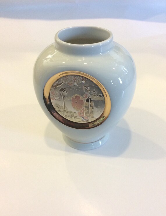 The Art of Chokin Geisha Vase 24k Gold Edge by ClassicsByTAF
