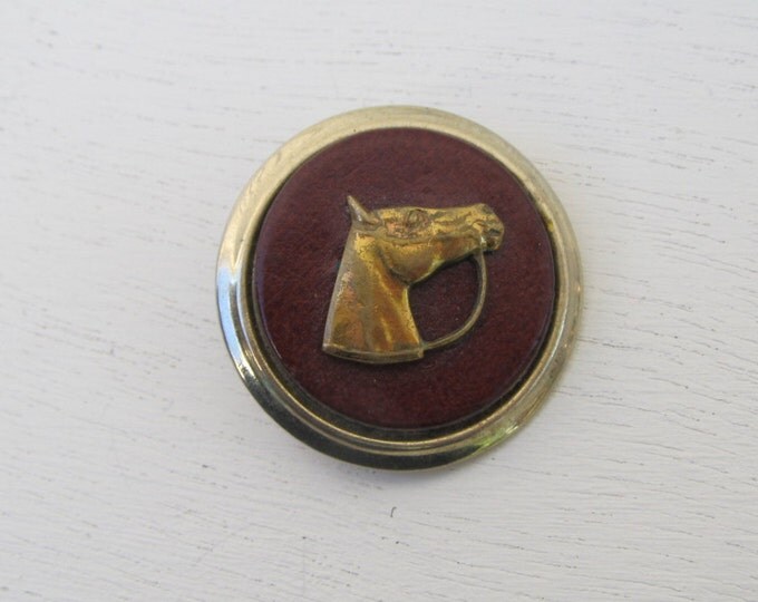 Vintage horse brooch, brass and leather horse button, horse head pin, collectable riders accessory, horse riding gift idea, stocking filler