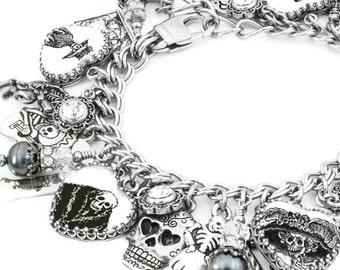 Day of the Dead Charm Bracelet - Dia de los Muertos Charm Bracelet - Day of the Dead Jewelry - Sugar Skull Charm Bracelet - Black Pearl