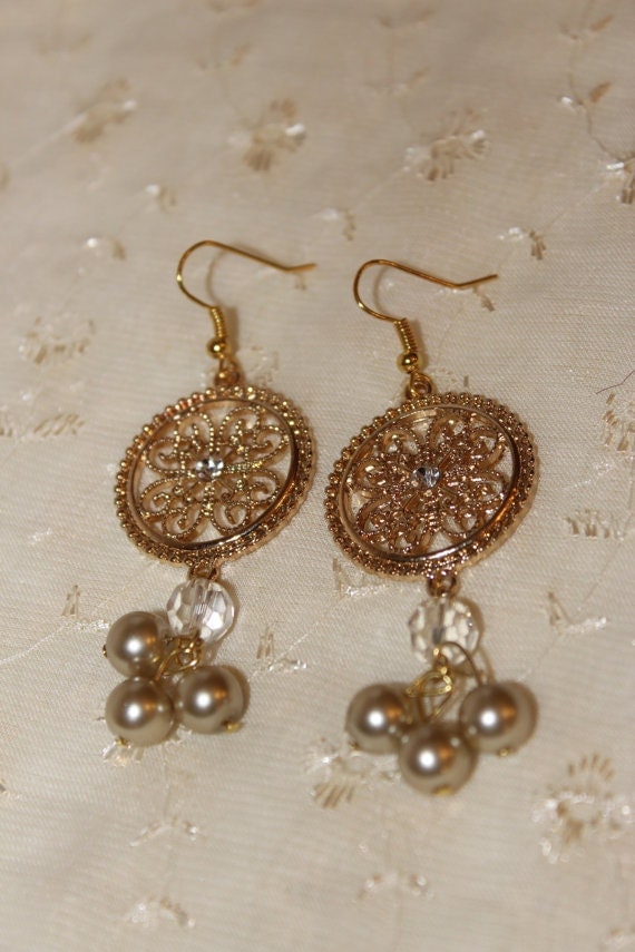 Boho Bohemian Bridal Earrings. Gold Filigree