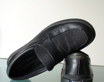 Vintage Bally Flannel& Leather Loafers Size 7M US
