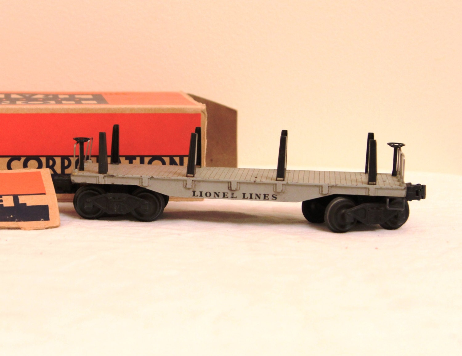 Lionel Trains Flat Car No.2411 w/Box Vintage 1940's