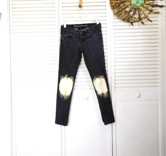 Levis Denim Black Jeans Washed Out Bleached Knee Tight Size 2