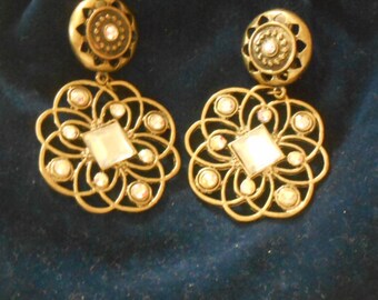 Antiqued Clip Earrings with aurora borealis rhinestones. (276)
