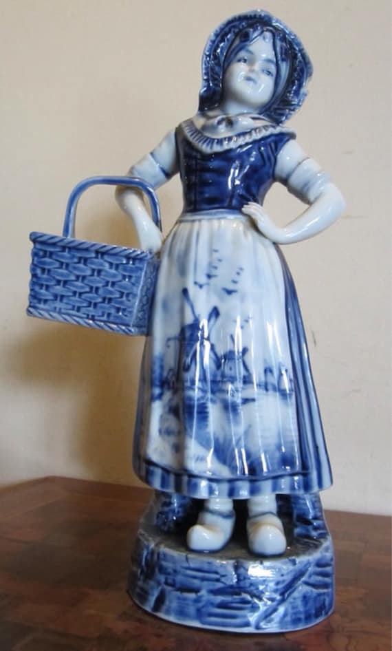 Antique vintage Delft figurine blue white porcelain 98 inch