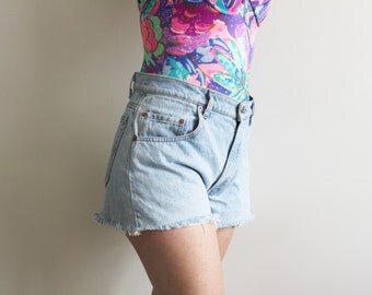 Levi's Light Wash Faded Blue Cut Off Denim Shorts Size M / Levi's Cut Off Shorts / Light Denim Levi's Cut Offs / 30 Inch Waist