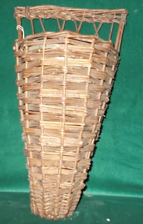 Wicker Wall Planter With Tin Insert Flat Back Basket Horn Wall