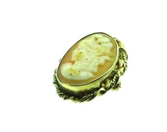 Small Cameo Brooch in 9ct Gold Mount (SKU269)