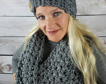 Crochet Infinity Scarf, Circle Scarf, Loop Scarf, Crochet Cowl Scarf, Heather Gray Infinity Scarf, Can be worn 2 different ways!