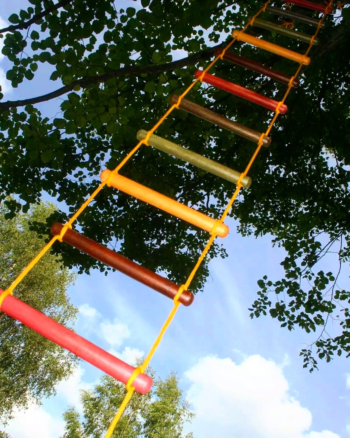 climbing rope ladder 330 feet 110m long 1 foot 30 cm