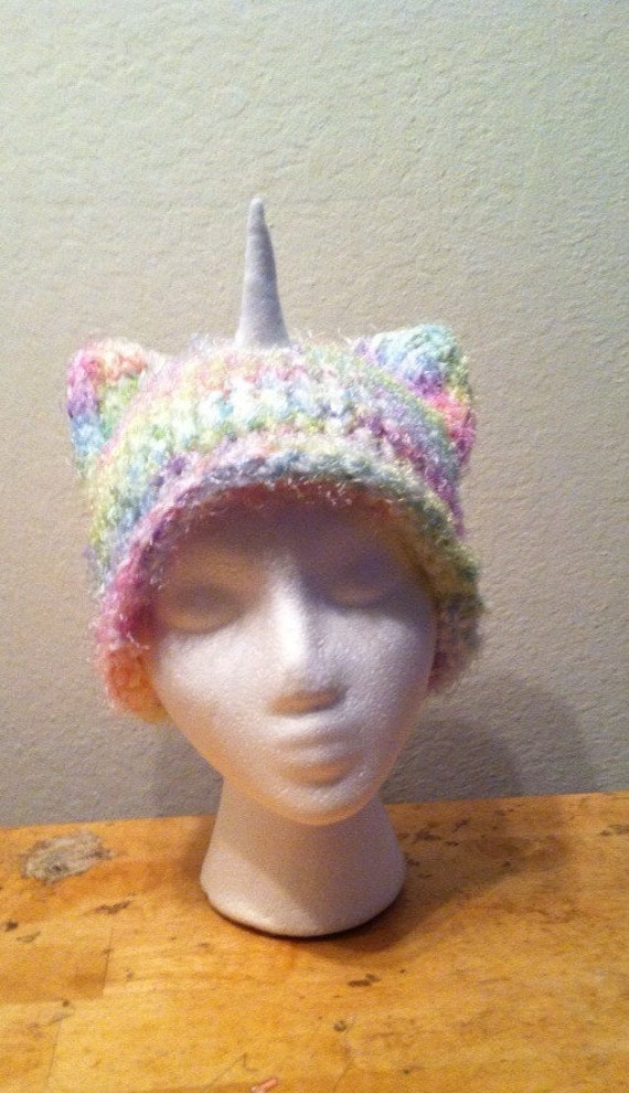 Knit Unicorn Hat by on Etsy