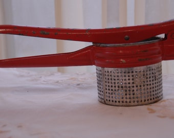 Vtg Handy Things Potato Ricer / Masher Red Handle Made in Ludington, Michigan