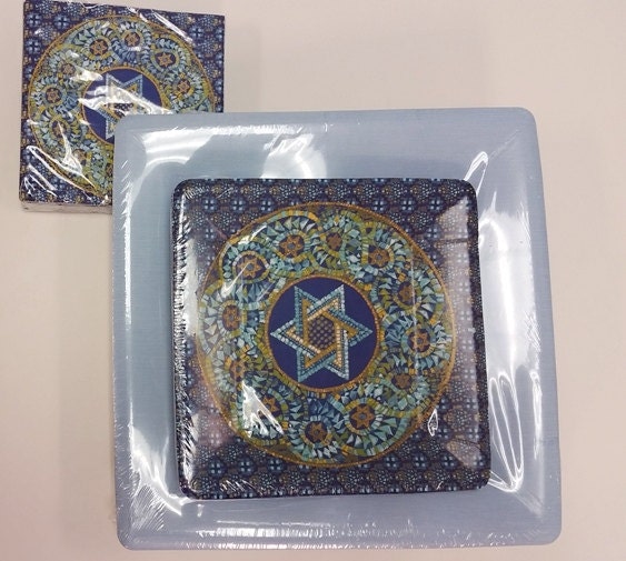 Passover Paper Napkins with Mosaic Jewish Star for