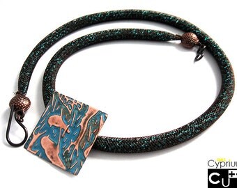 Handmade necklace/Tubular NET/Crystal beads/Embossed copper pendant/Teal beads