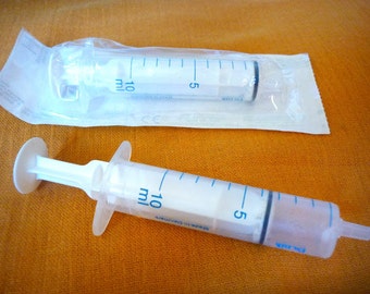 Syringes for crafts and bricolage
