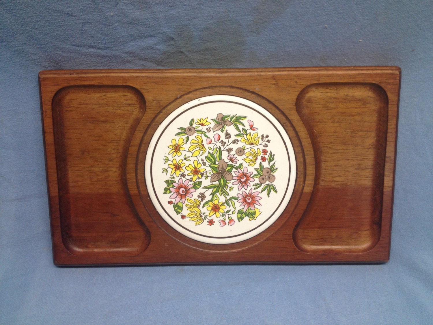 Vintage Cooking Hot Pot Holder Ceramic Trivet and Wooden