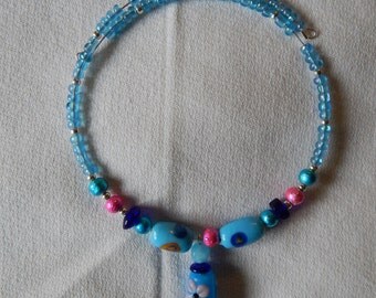 Pretty Artisan choker style necklace