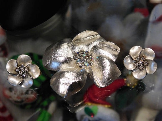 Vintage Brooch Pendant Clip On Earrings Set Demi Parure Silver Flower Floral Jewelry Rhinestones AB Aurora Borealis BEST Wedding Bride