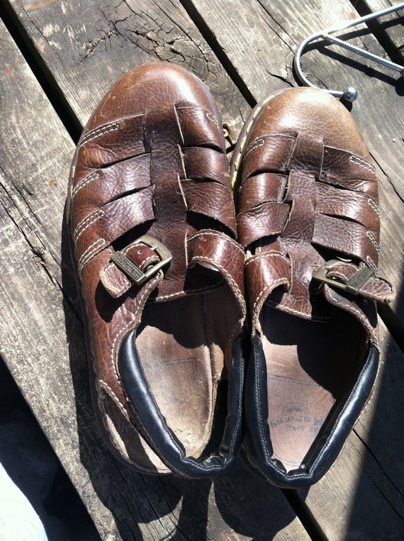 dr marten sandals tan