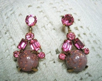 Vintage 50s Pink Rhinestone Confetti Prong Set Screw on Earrings