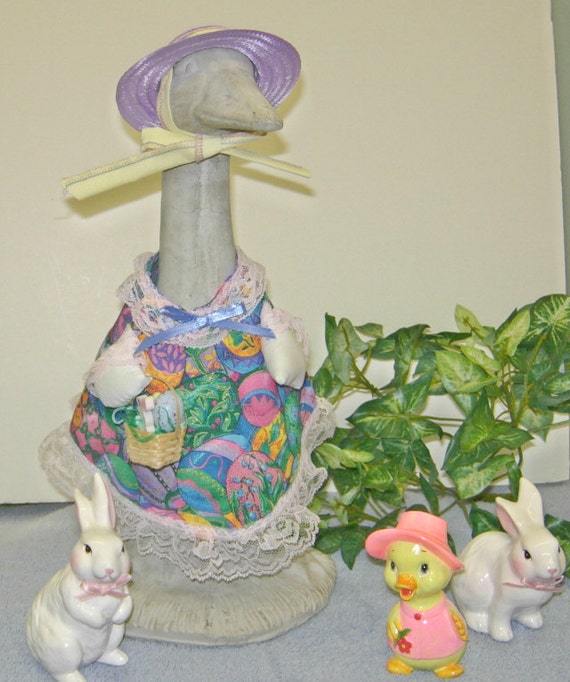 Bright eggs Easter outfit for 14 cement goose. Hat and