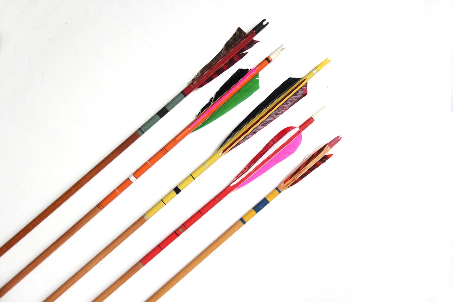 Collection of Vintage Archery Arrows Set of 5 by GallivantingGirls