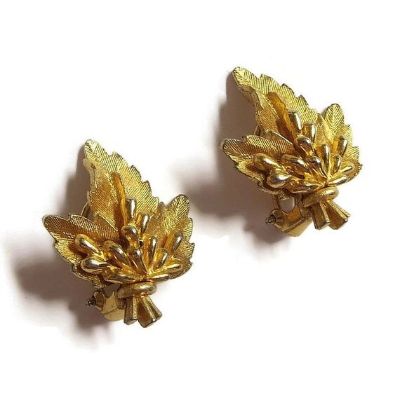 Vintage signed BSK Gold Tone Leaf Earrings