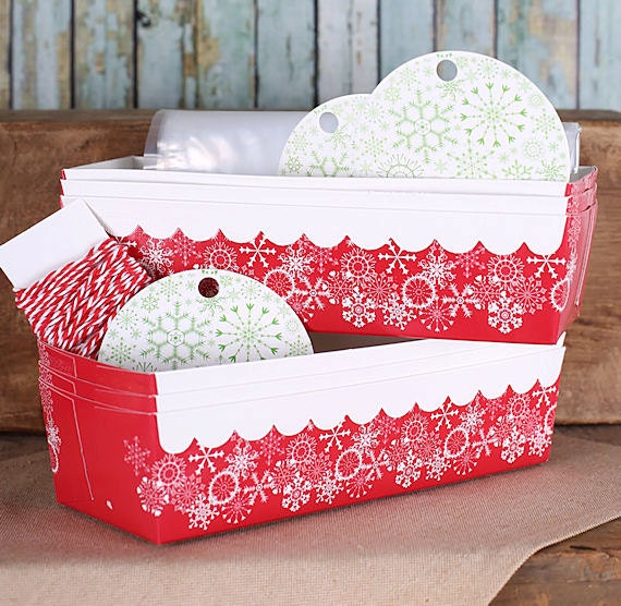 Christmas Loaf Pan Kit with Snowflake Baking Pans Tags