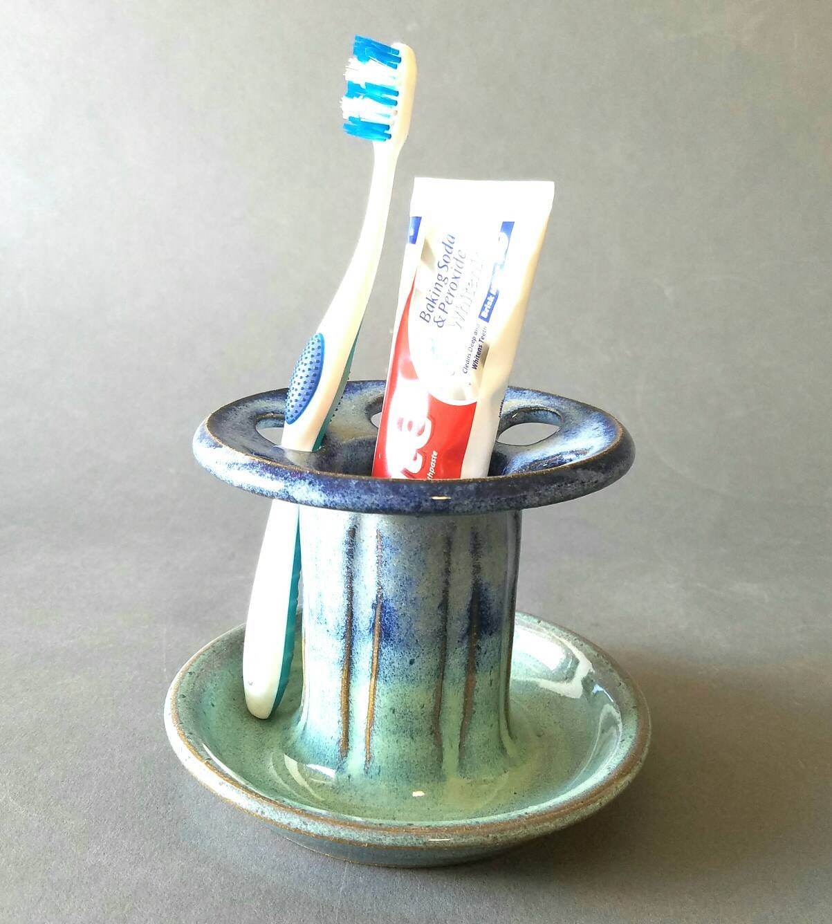 Toothbrush Holder 6 Slots in Cobalt Blue and Green by TheMudPlace