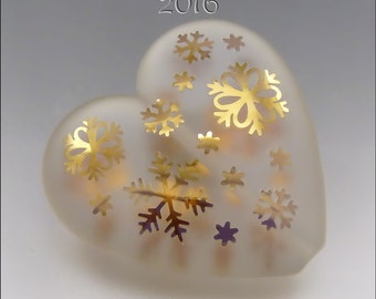 GOLDEN SNOWFLAKES – Sandblasted Heart Bead –XL Size – Lampwork Pendant Bead Focal Handmade Supplies - by Stephanie Gough sra fhfteam leteam