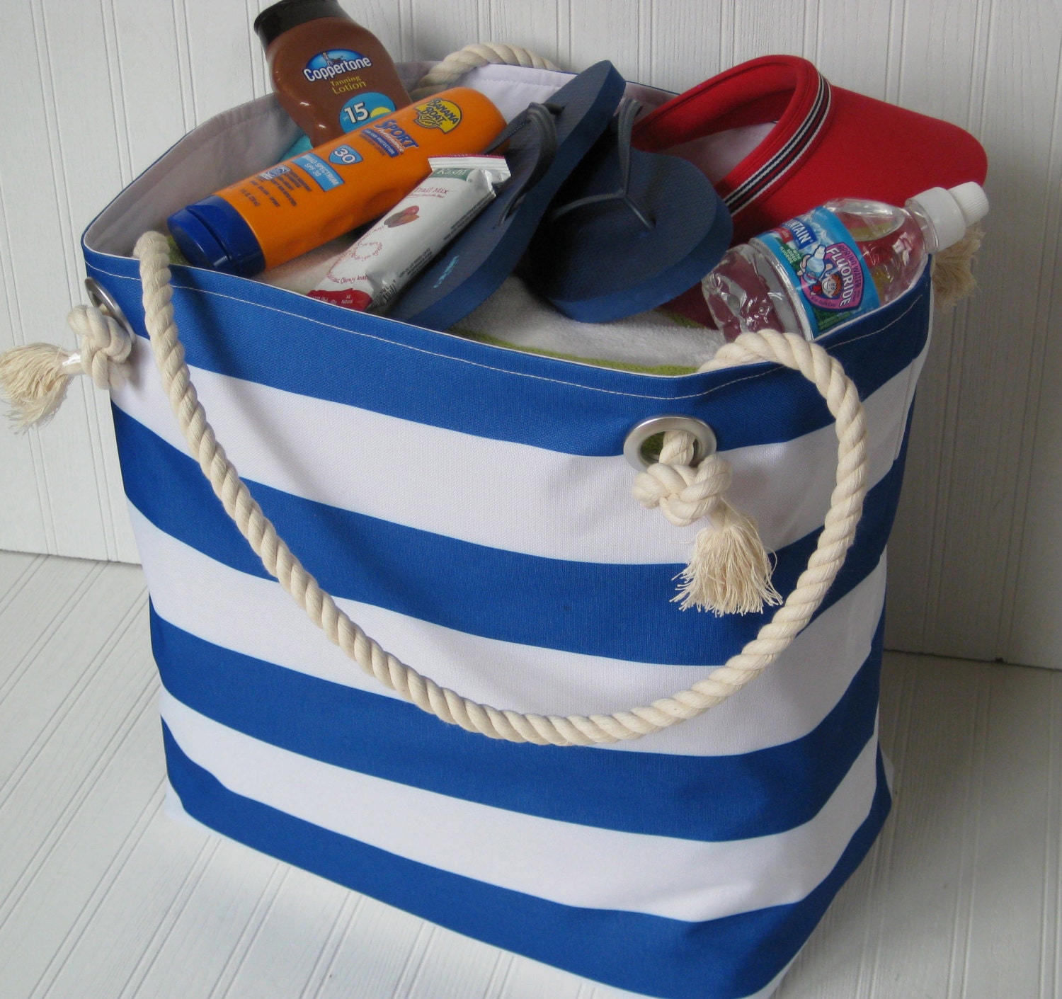 waterproof tote for beach