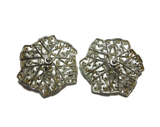 FREE SHIPPING Sarah Coventry clip earrings, 1961 Lady of Spain collection, lacy filigree open work, silver tone snowflake pinwheel statement