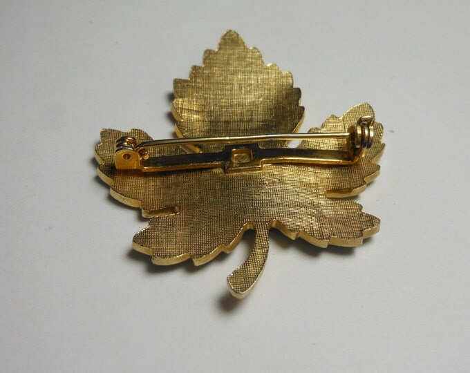 FREE SHIPPING Maple leaf brooch, green enamel with orange gold highlights, gold tone edging, great vein work