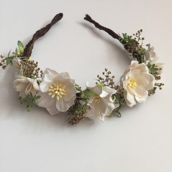 White Flower Crown...Flower Girl Crown...Bridal Flower