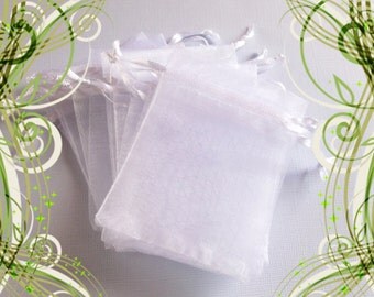 25 Organza Bags ( 2.5 x 3 in ) .. White Organza Bags / Small White Organza Bags, Gifts, Drawstring, Pouch, Jewelry, Favor Bags