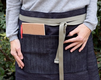 DENIM HALF APRON with pockets. Blue denim cotton. Apron for Kitchen, Garden, Bars and Tenders. Work clothes. Denim apron
