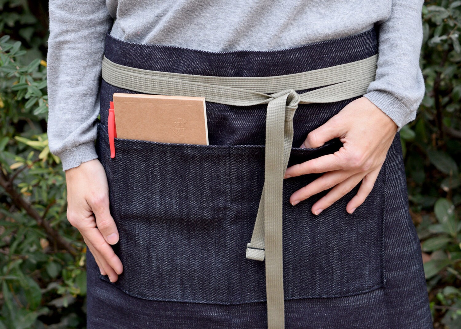 DENIM HALF APRON with pockets. Blue denim cotton. Apron for