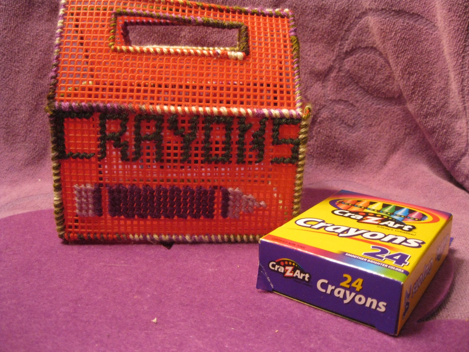 PLASTIC CANVAS CRAYON Box Red by ThePurpleButterfly71 on Etsy
