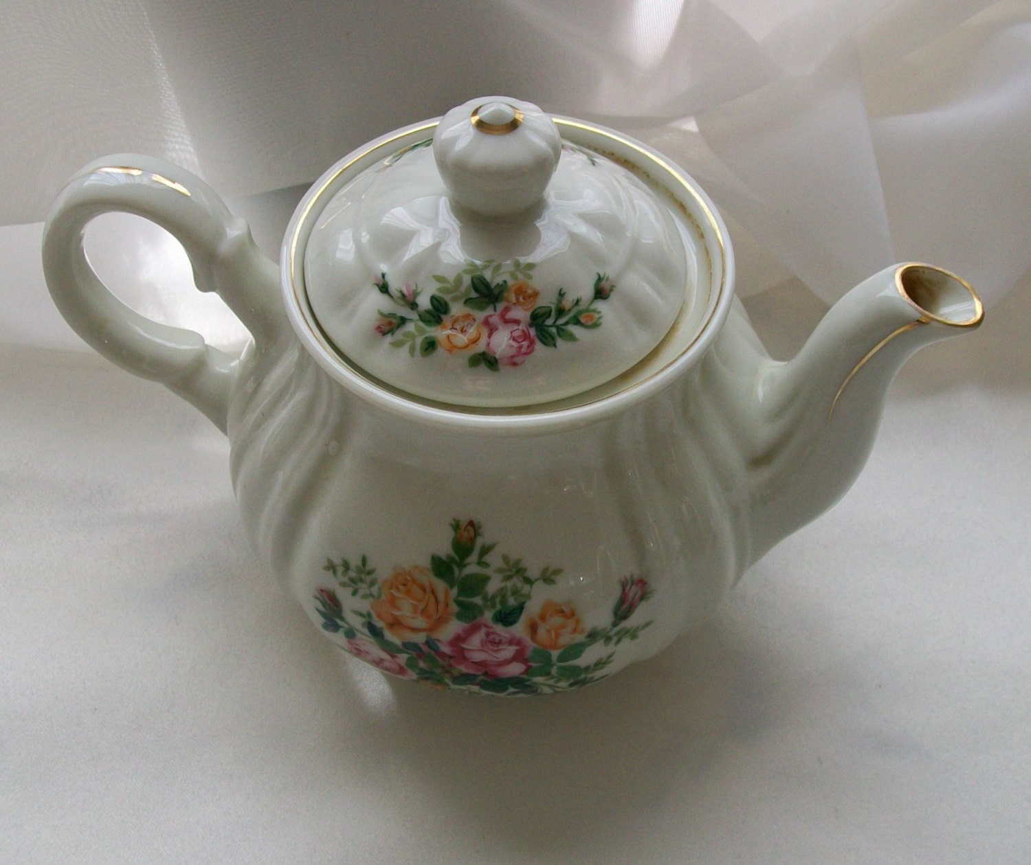 Vintage teapot -Robinson Design Group teapot – made in Japan – 2 cup ...