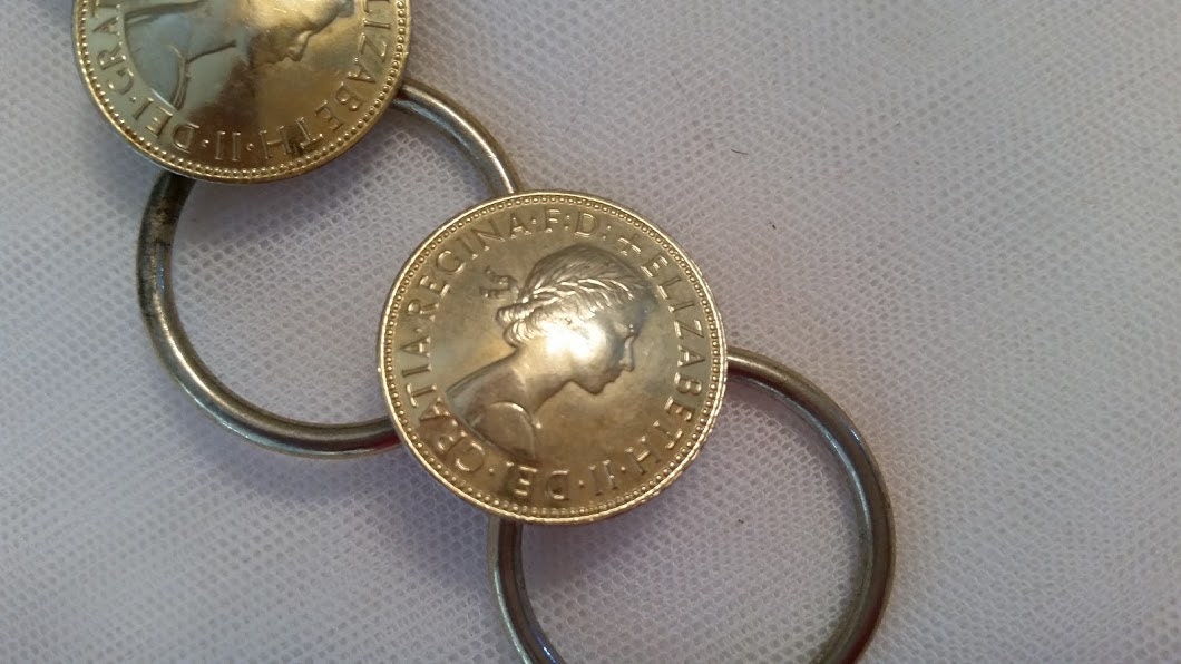 Vintage Regina Elizabeth 11 Dei Gratia Gold Tone Coin Belt. 1967 Half