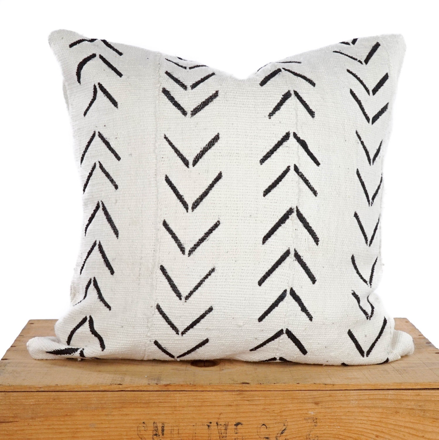 18 Inch White African Mud Cloth Pillow Cover