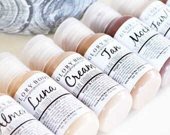 Organic liquid foundation, vegan foundation with aloe, organic foundation.